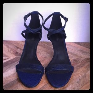 👠 MICHAEL KORS SPARKLING BLUE/BLACK STRAP SANDALS